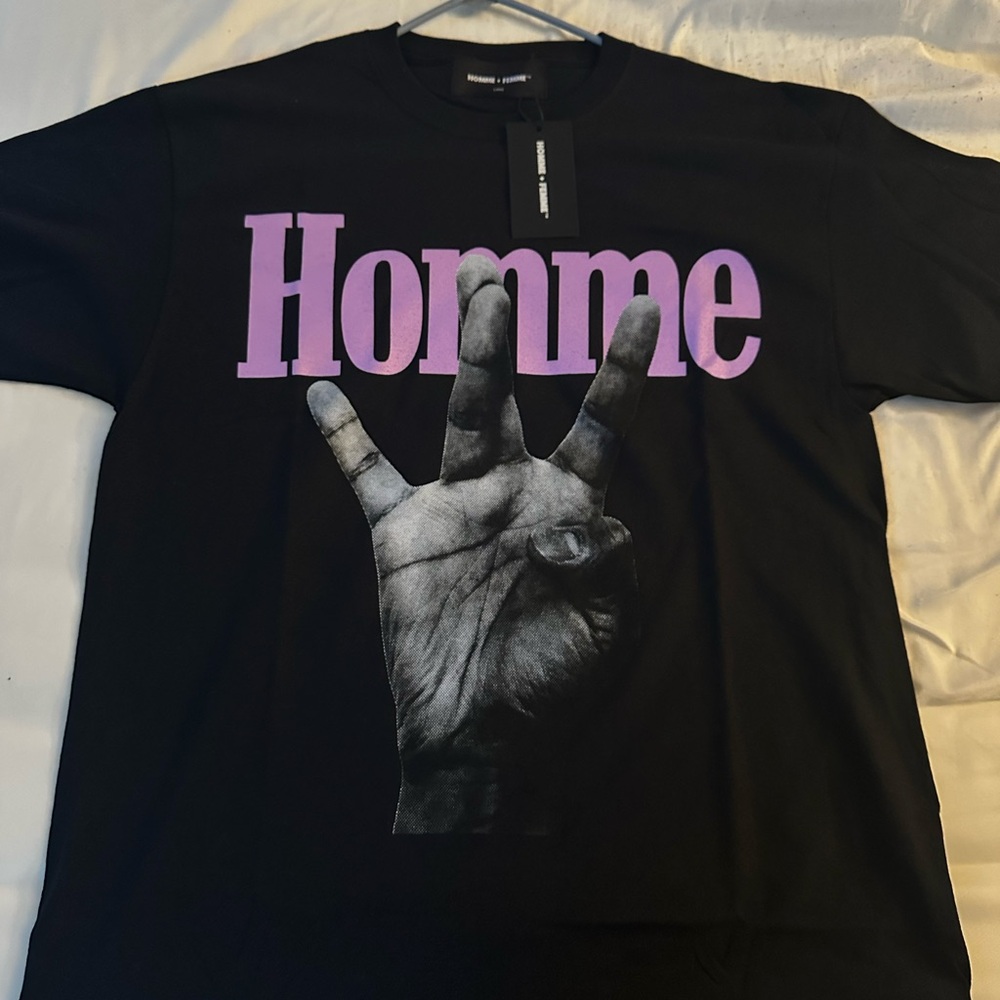 Homme x Femme LA ‘twisted fingers’